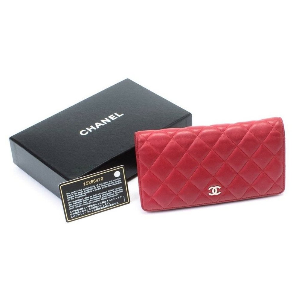 AUTH - Chanel Quilted Lambskin Leather Bi-Fold Long Wallet - Used